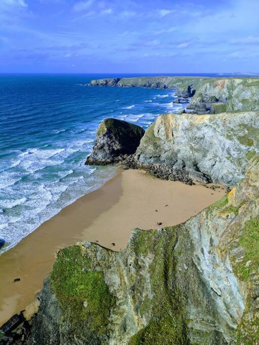 Large 4 Person Couples And Family Caravan In Newquay Bay Resort Экстерьер фото