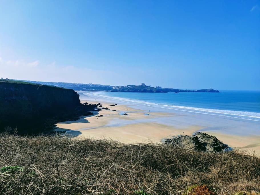 Large 4 Person Couples And Family Caravan In Newquay Bay Resort Экстерьер фото